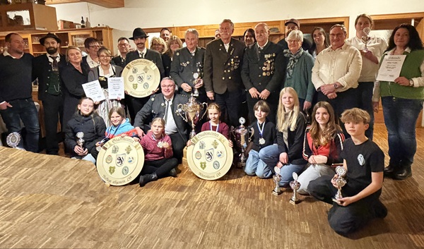 Mannschaftsmeister Stoarösl Waldram Mannschaftsmeister Stoarösl Waldram